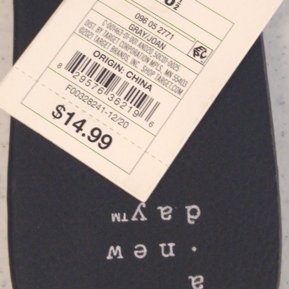 A New Day Sandals Snakeskin Size 6.5 Women Embossed Strappy Slide On Sandal NWT - Picture 2 of 7